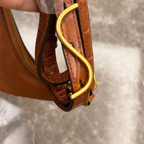 Women’s Brown Leather Shoulder Bag - Picture 2 of 11